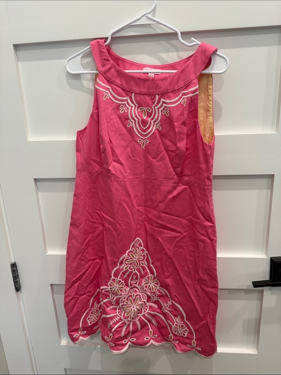 Lilly Pulitzer Dresses & Skirts - Lilly Pulitzer Pink Embroidered Sleeveless Shift Dress